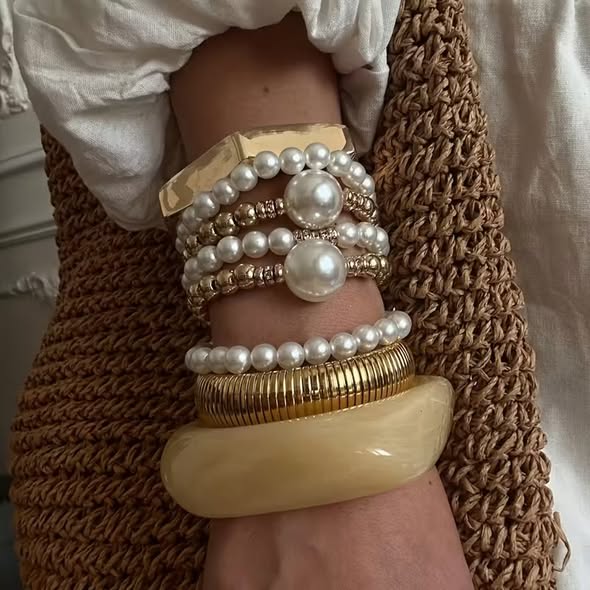 5 Piece Pearl Bracelets