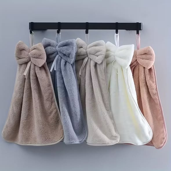 Bow Hand Towels (3)