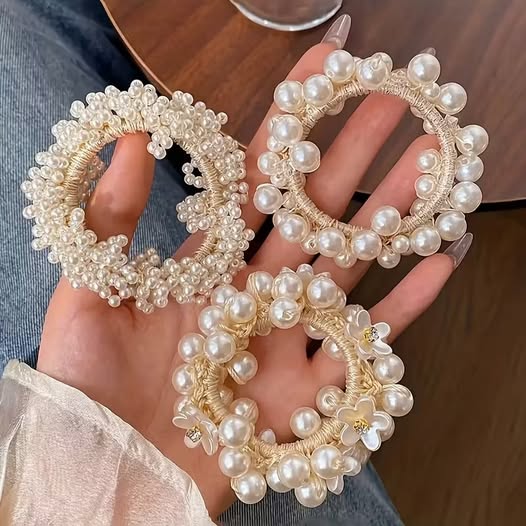 Pearl Scrunchie (3)