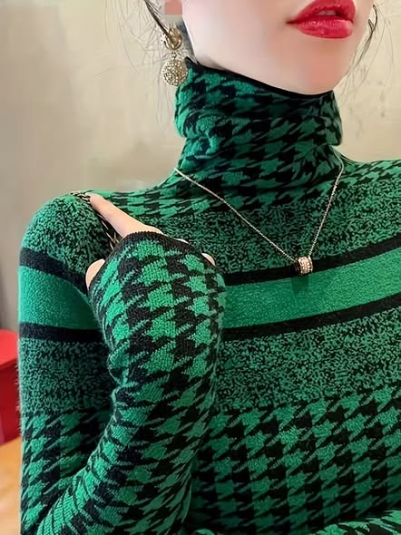 Pattern Zip Turtleneck