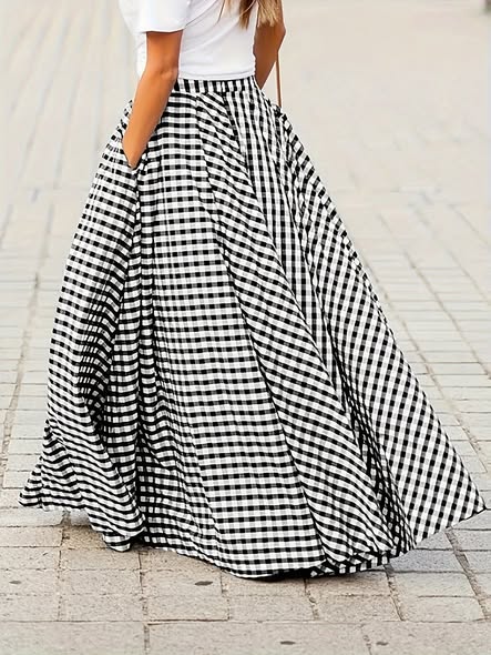 Ultra Full Check Skirt