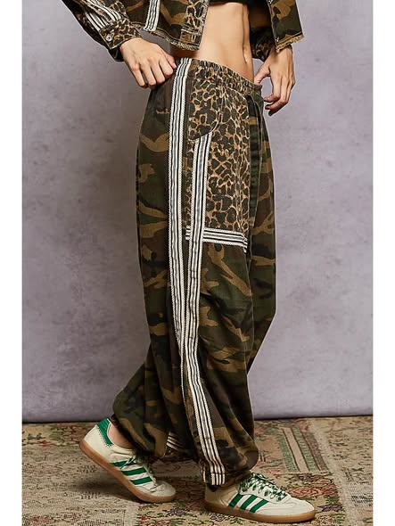Wild Camo Joggers