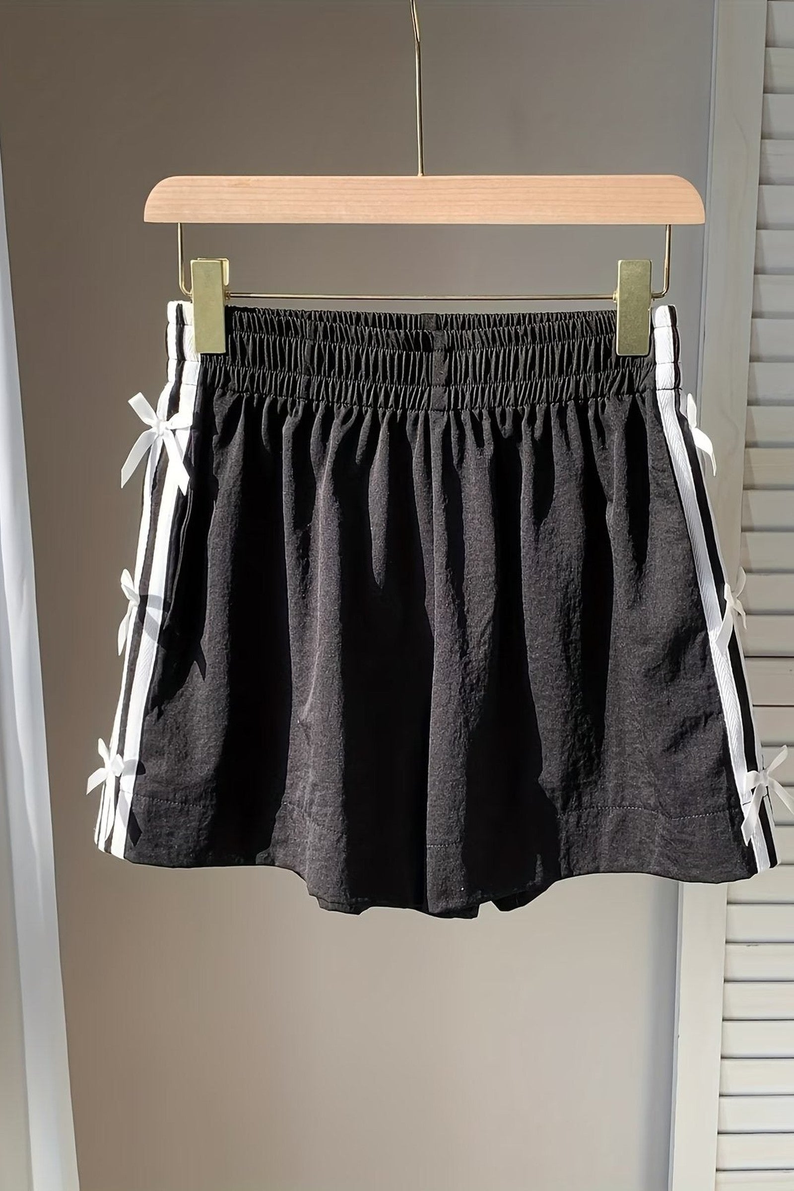 Bow Side Short