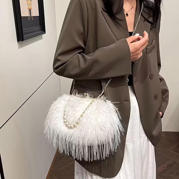 Darling Fluffy Handbag