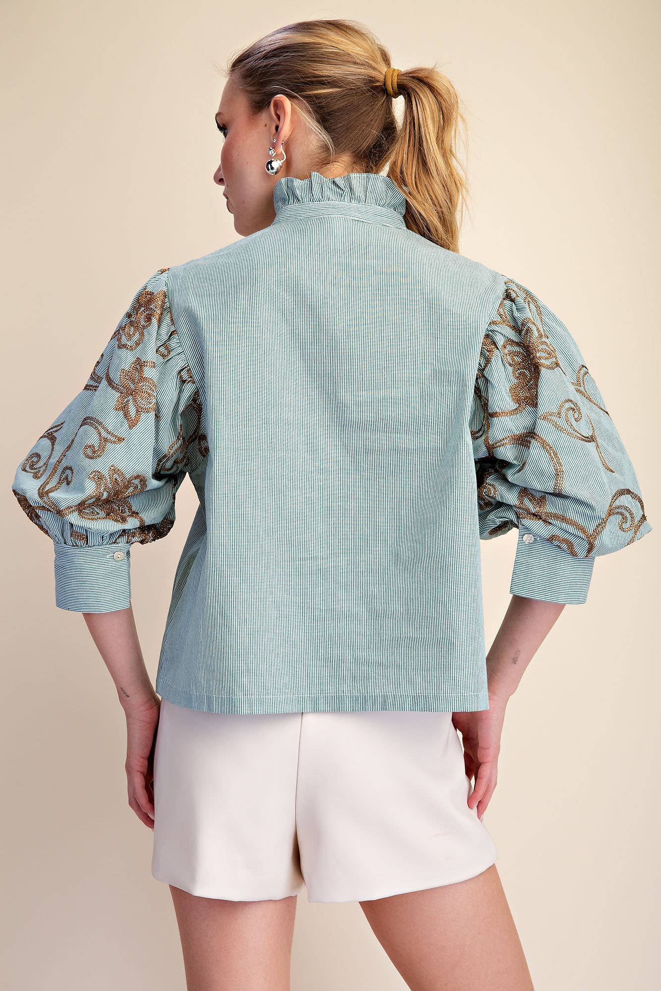 Ruffle Neck Embroidery Puff Sleeve Blouse
