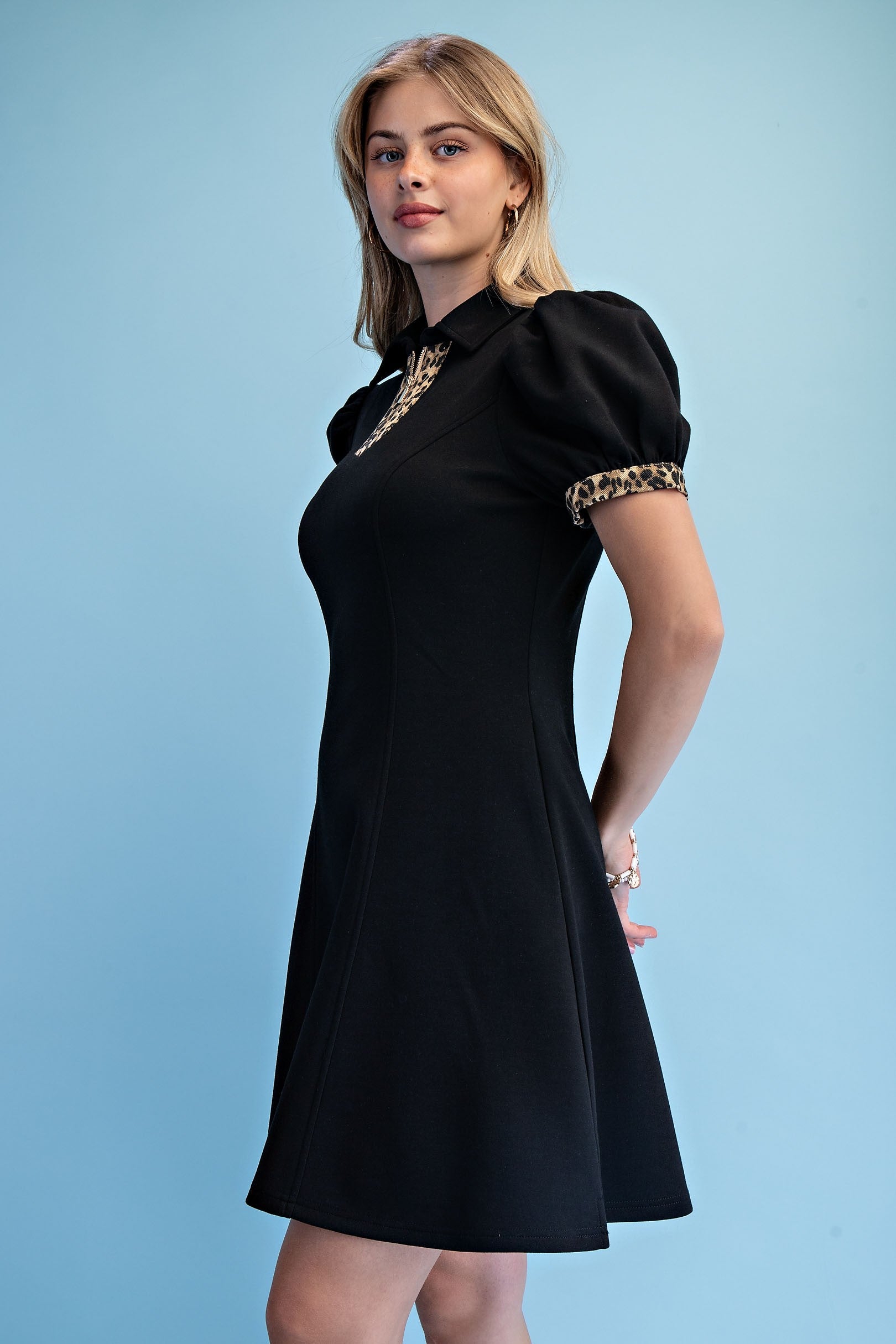 Knit  Dress With Leop Trim
