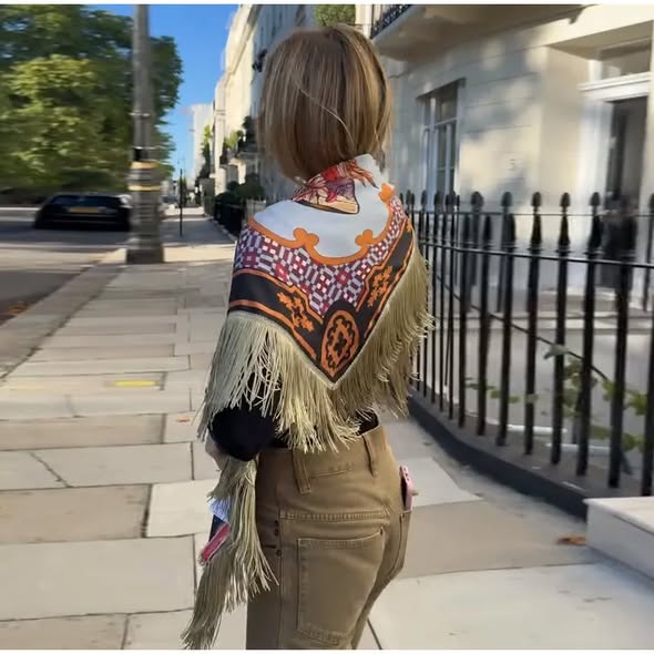 Fringe Detail Scarf