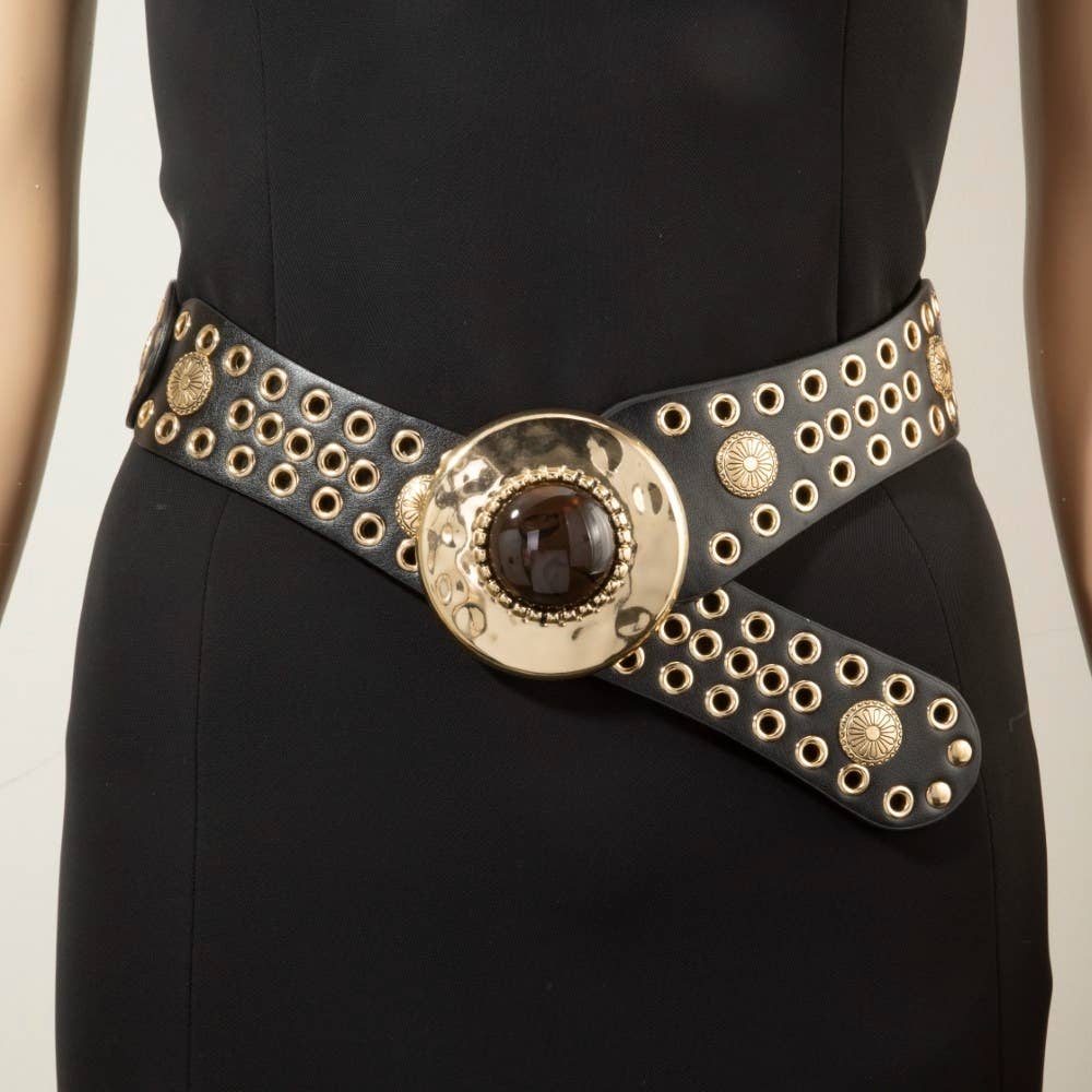 Hammered Circle Buckle Studded Belt