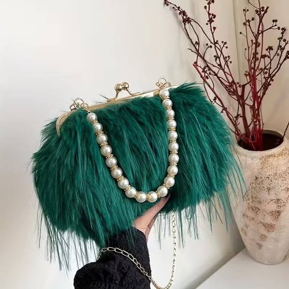 Darling Fluffy Handbag