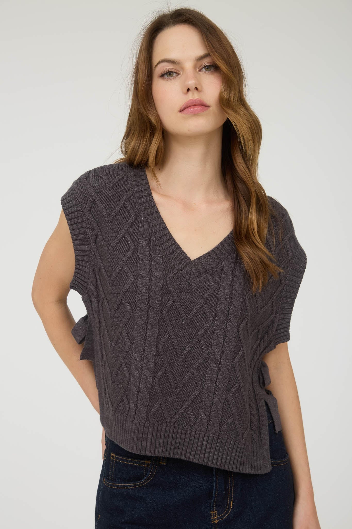Cableknit Tie Vest