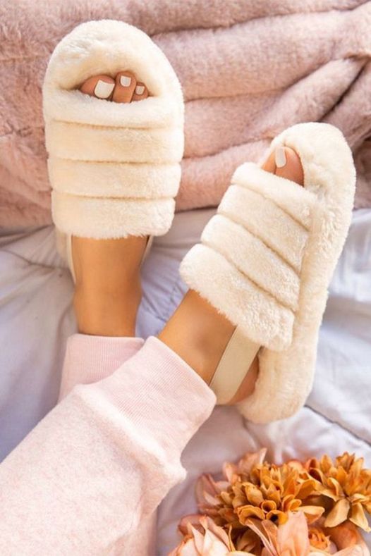 Furry Slippers With Strap